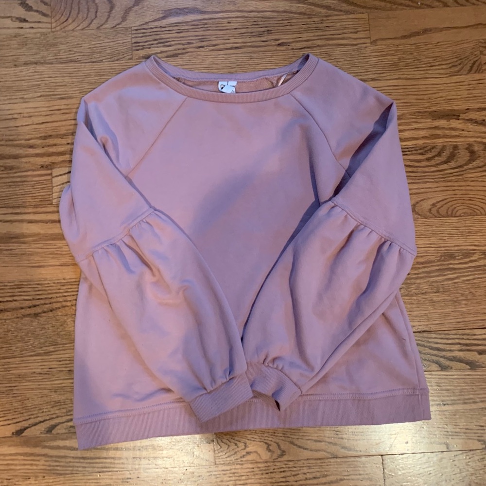 sweatshirt/cute top
